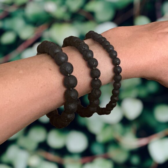 Lava Bead Bracelet, Black Volcanic Rock, Essential Oil Diffuser, Stretch - Picture 1 of 16